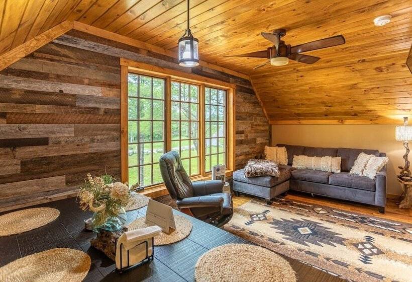 Deerview Cottage At Eagles Nest