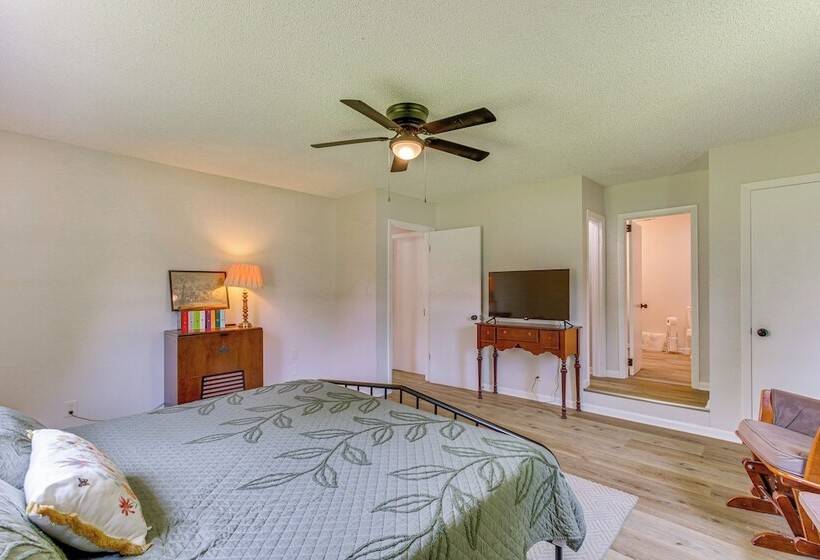 Expansive Florence Home ~ 6 Mi To Downtown!