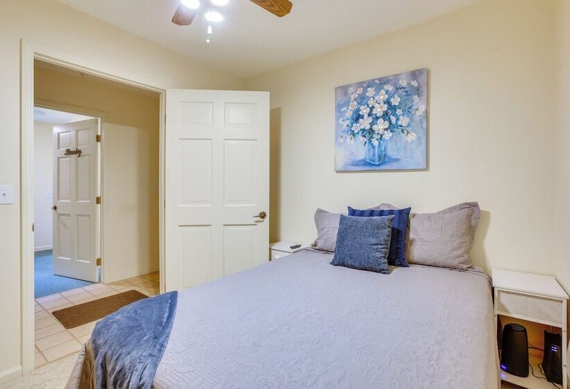 Family Friendly Cadillac Home W/ Golf Course Views