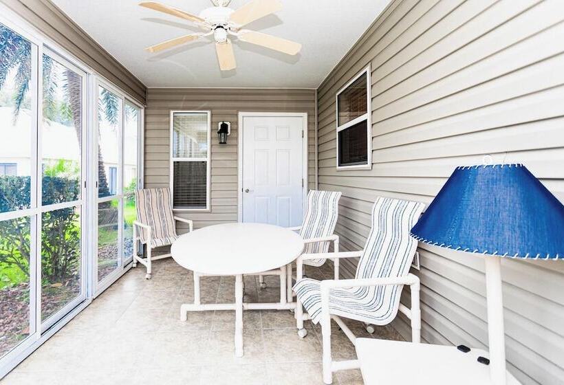 Georgetown   Centrally Located 3/2 Designer Home