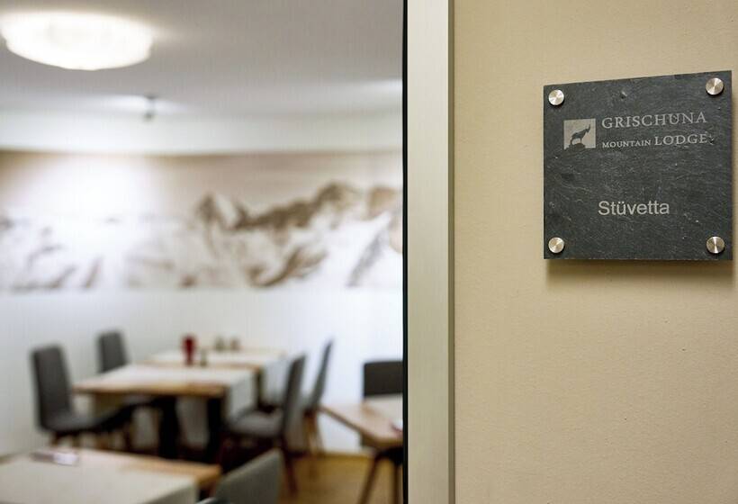 Hotel Grischuna Mountain Lodge