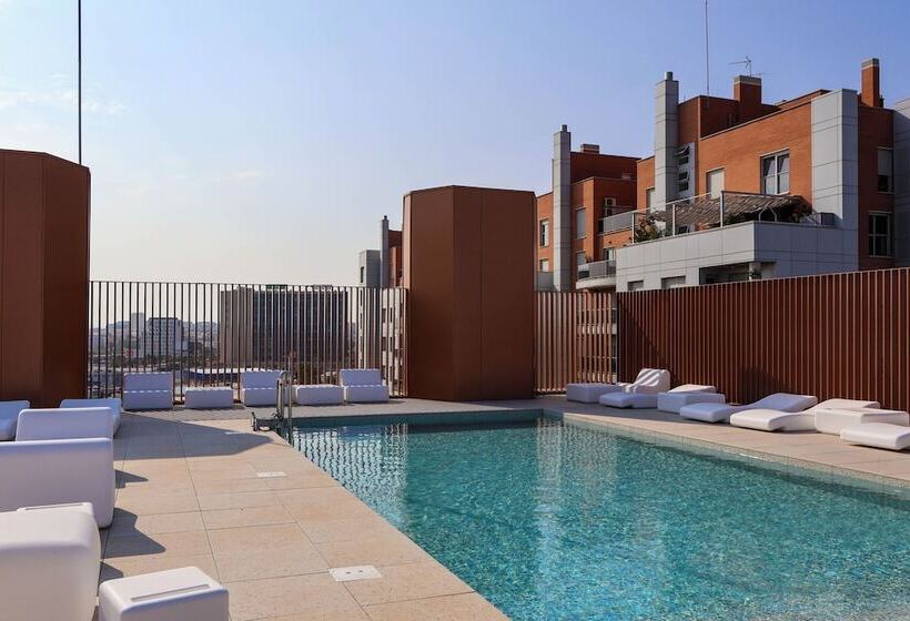 هتل Loop Homes Tower Burjassot