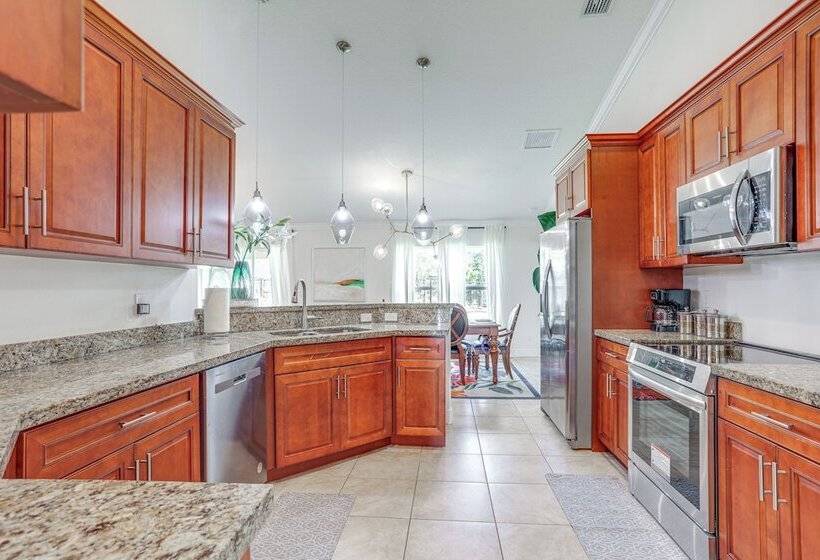 Port St Lucie Home W/ Above Ground Pool & Grill