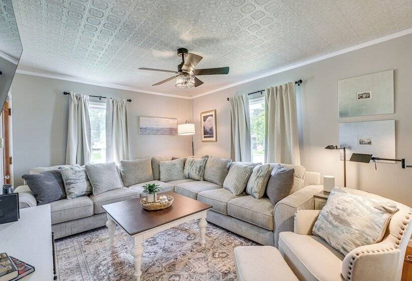 Presque Isle Home W/ Screened Porch Near River!