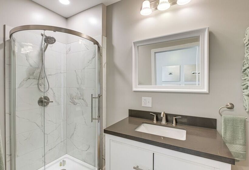 Presque Isle Home W/ Screened Porch Near River!