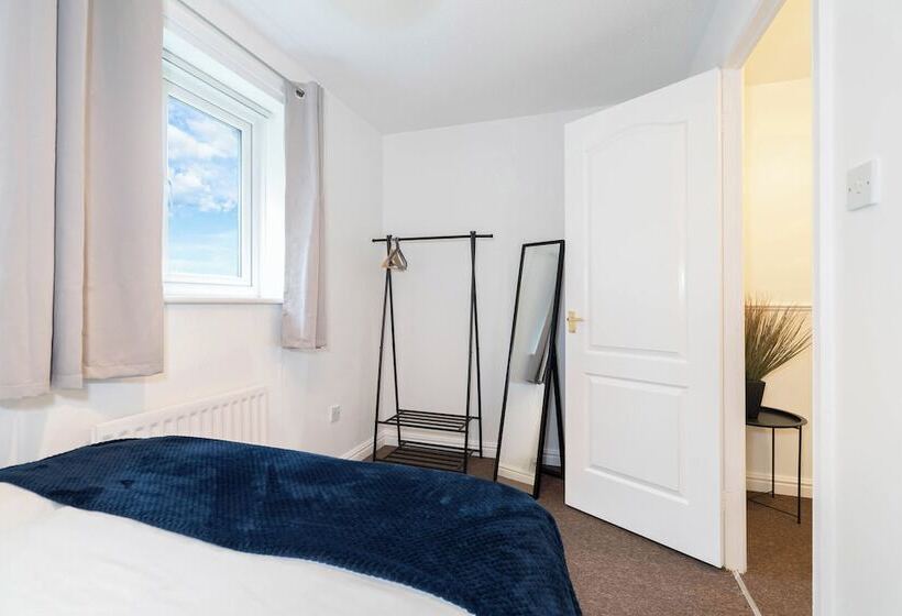 اقامتگاه 2 Bed House In Digbeth/parking/families/contractor
