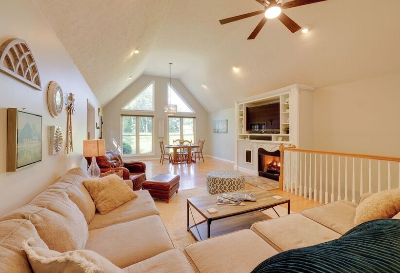 Smith Mountain Lake Home W/ Private Hot Tub & Dock