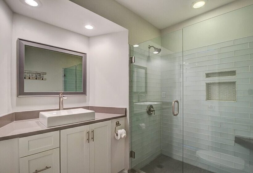 203 I Tidewater By Avantstay Beach Condo W/ Communal Pool!