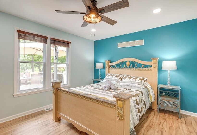 Front Royal Retreat On 3 Acres W/ Mtn Views!