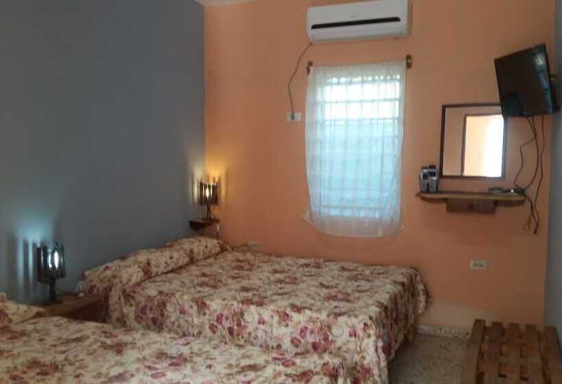 Hostal 121 Soroa