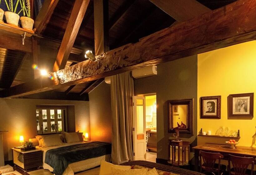 ホテル O Vilarejo  Hospedaria E Gastronomia