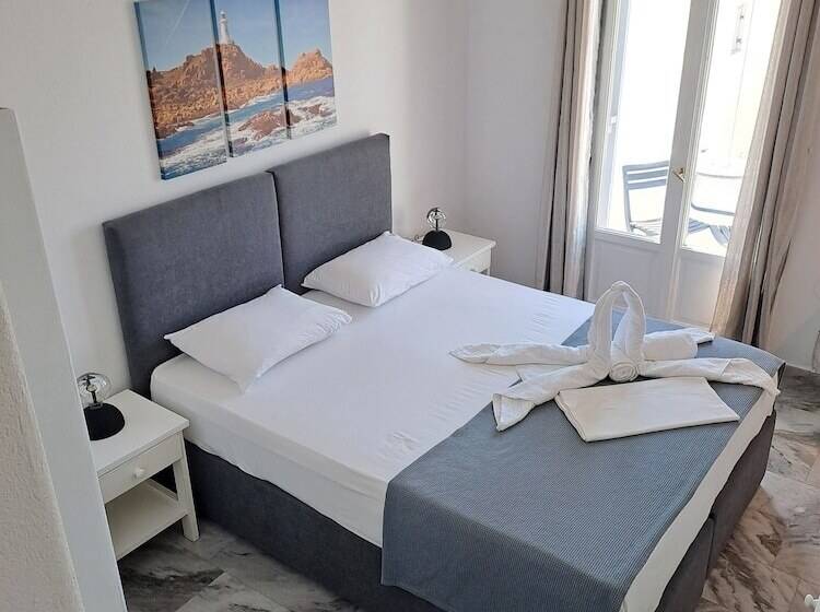 هتل Oceanis Resort