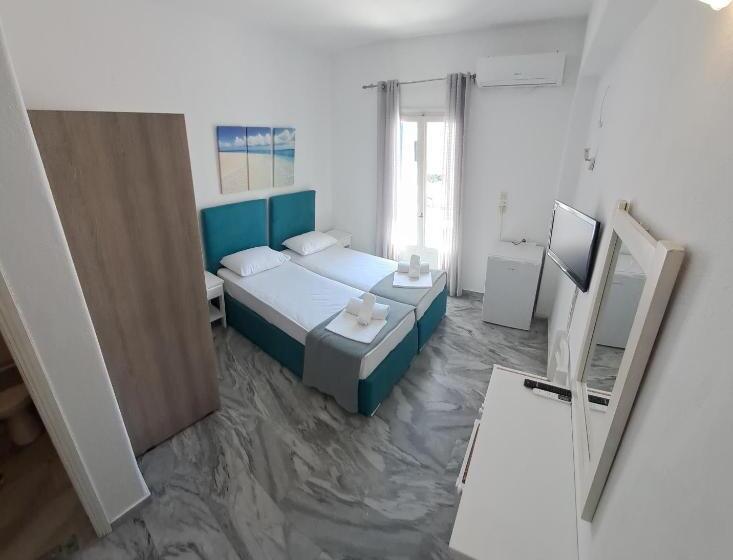 هتل Oceanis Resort