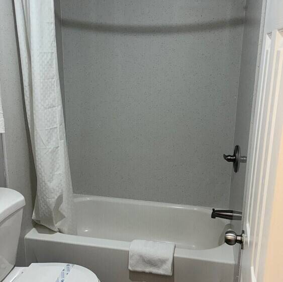 هتل Pacific Express Inn