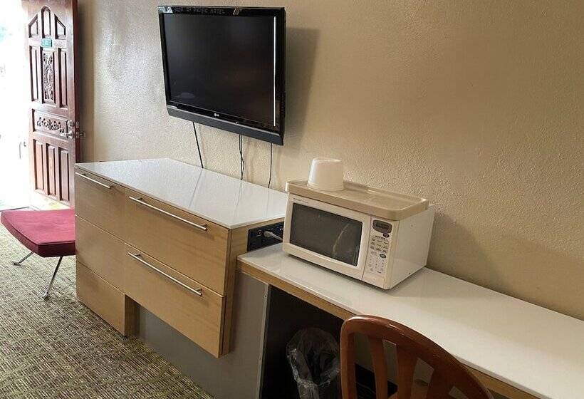 هتل Pacific Express Inn