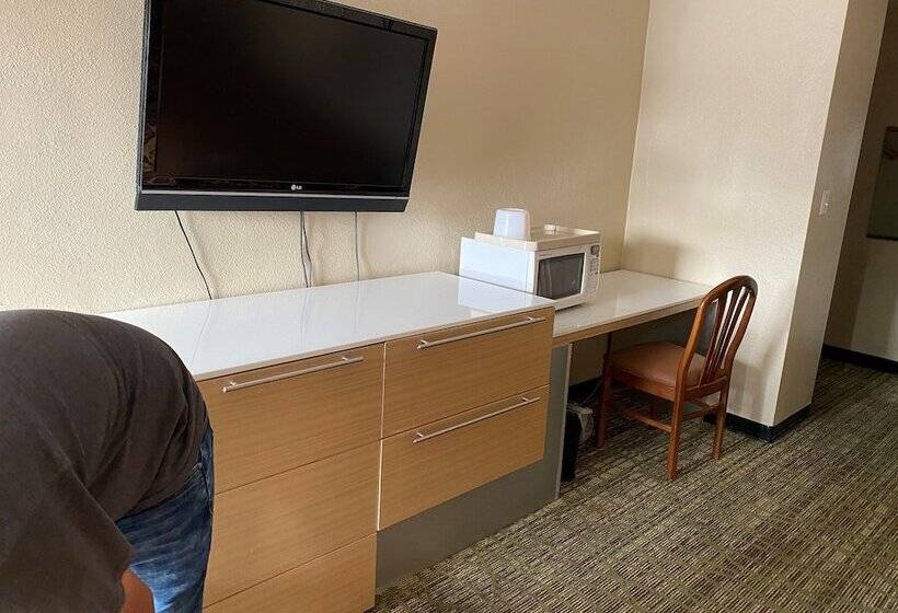 هتل Pacific Express Inn