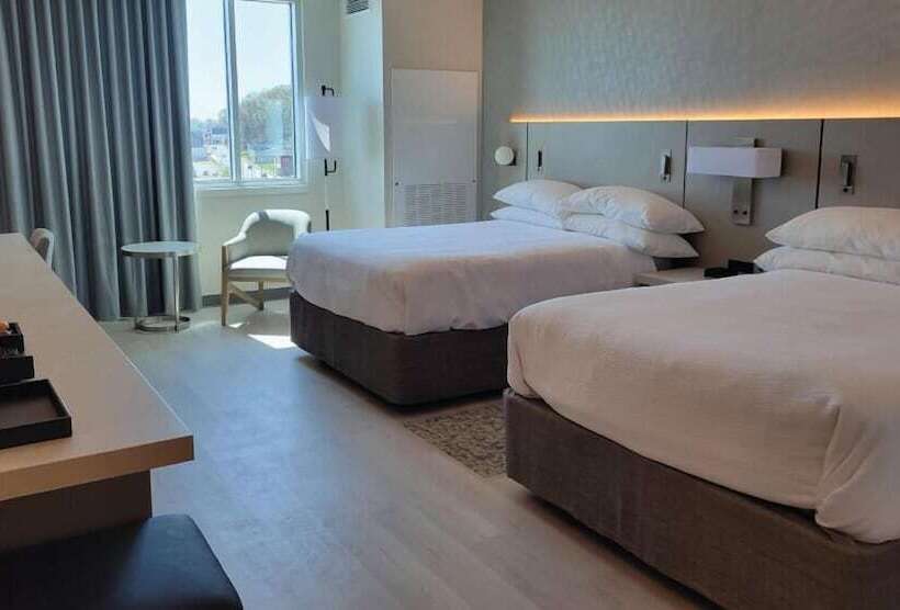 هتل The Riverview