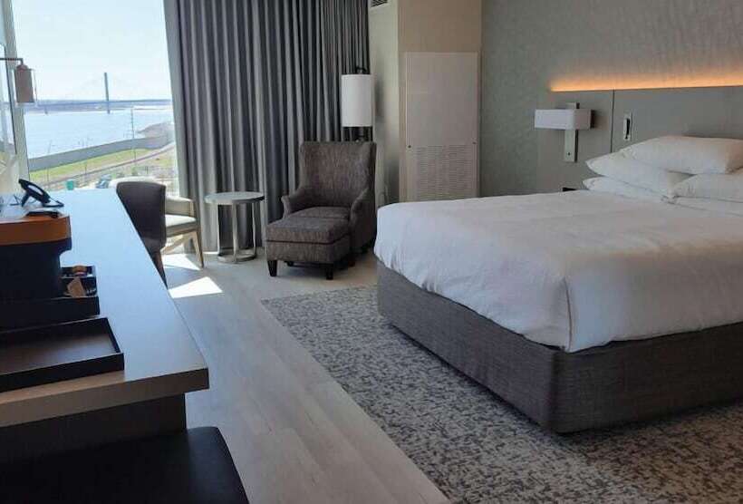 هتل The Riverview