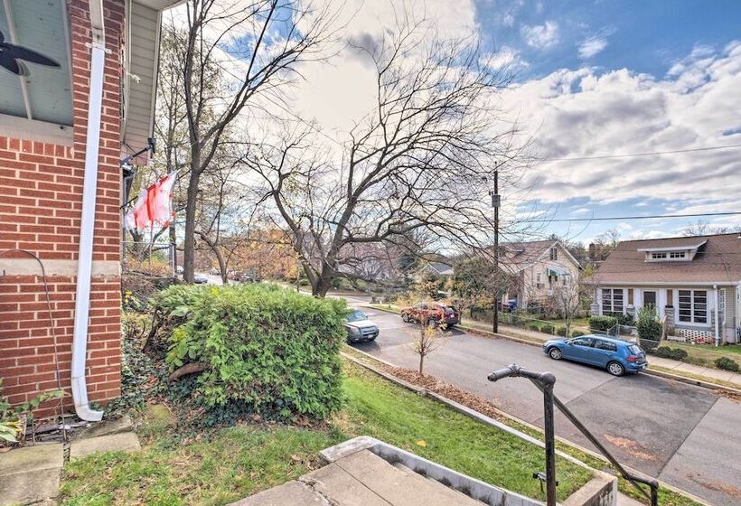 Ideally Located Dc Home W/ Pool Table & Patio