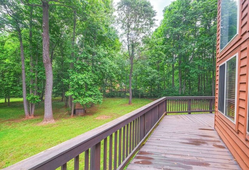 Linden Family Home W/ Yard < 5 Mi To Wineries!