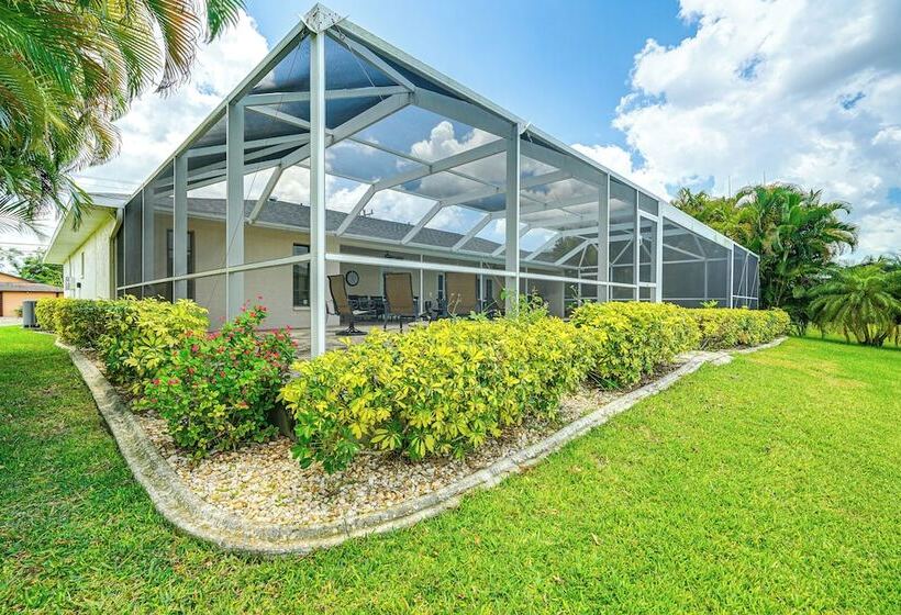 Pet Friendly Cape Coral Home W/ Lanai + Water View