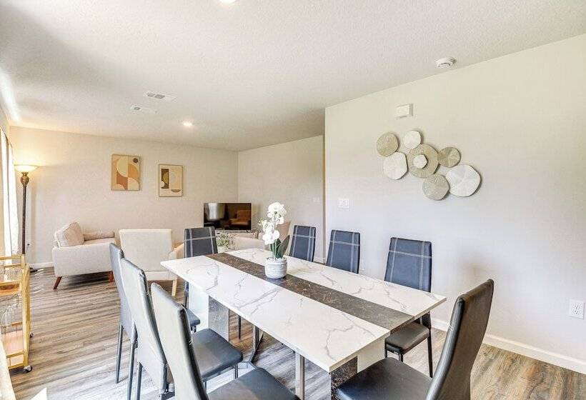 Sunny Palm Coast Home: 10 Mi To Flagler Beach!