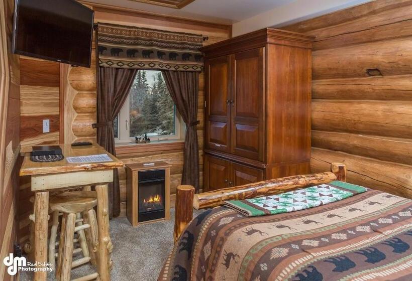 Alaska Knotty Pine B&b