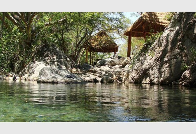 فندق صغير Hostal Casa Blanca