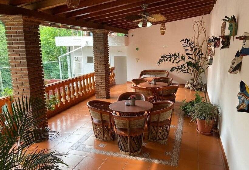 فندق صغير Hostal Casa Blanca