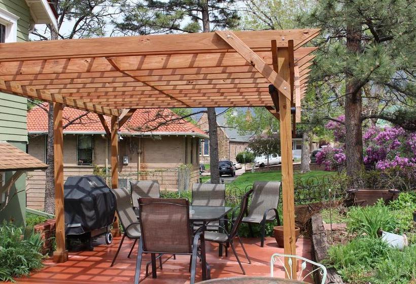 Avenue Hotel Bed And Breakfast