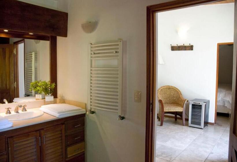 تختخواب و صبحانه Casa De Coria