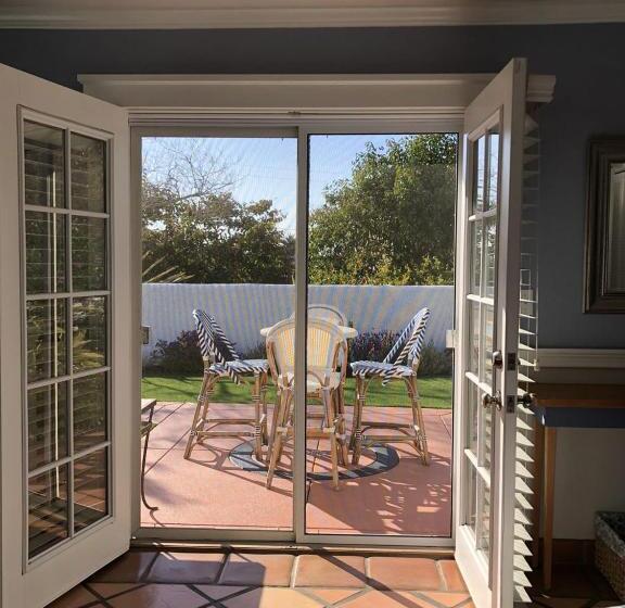 تختخواب و صبحانه Kate Stanton Inn