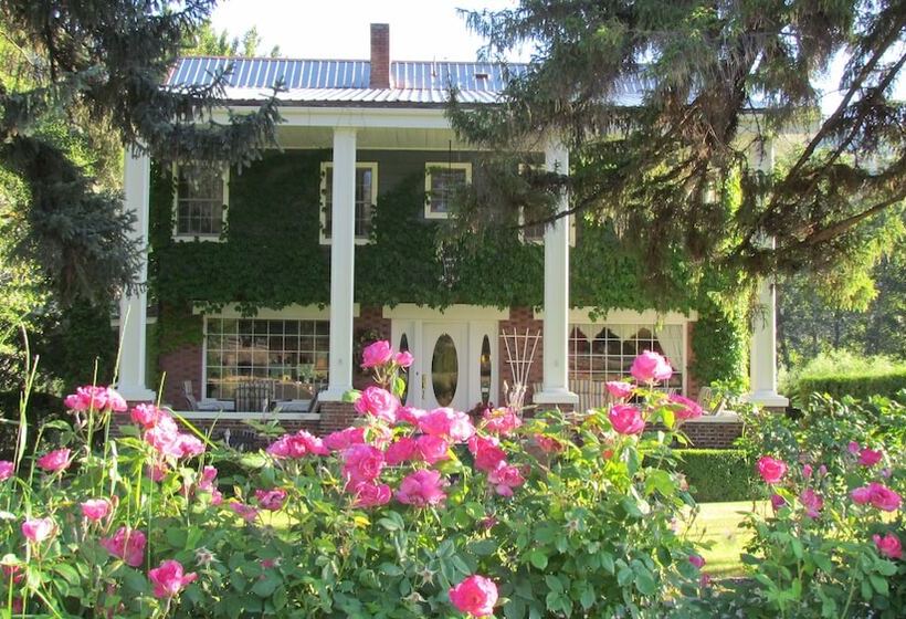 مبيت وإفطار Warm Springs Inn & Winery