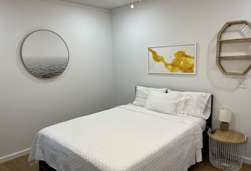 Bluebird Bay Resort