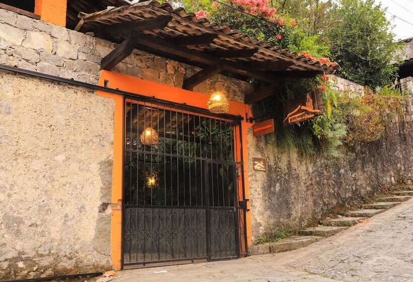 هتل La Casa De Piedra By Rotamundos