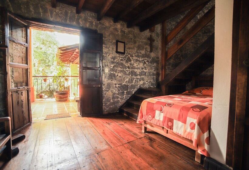 هتل La Casa De Piedra By Rotamundos