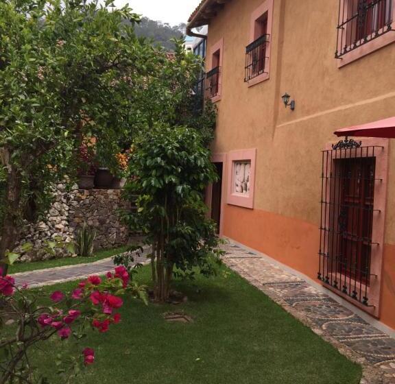 فندق Mansion Real