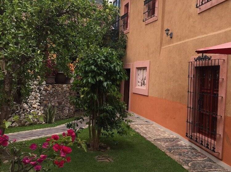 فندق Mansion Real