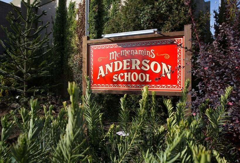 هتل Mcmenamins Anderson School