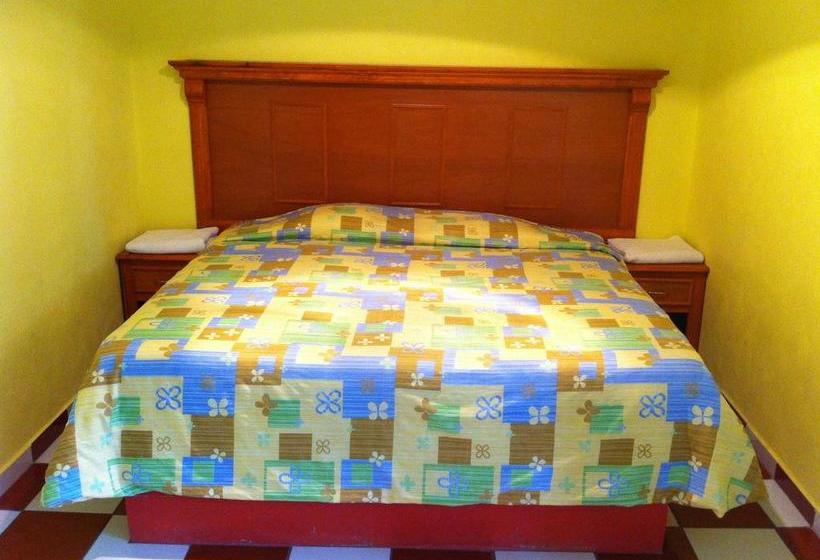 فندق Posada Castillo Panteon Ingles