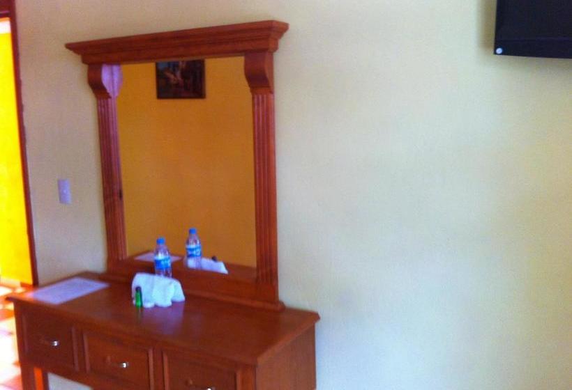 فندق Posada Castillo Panteon Ingles