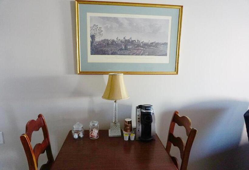 هتل Stay Saratoga