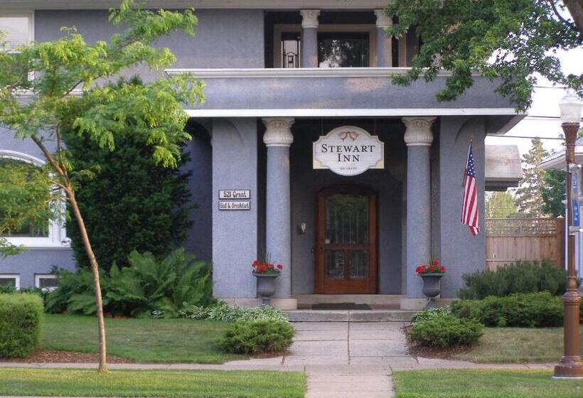 هتل Stewart Inn