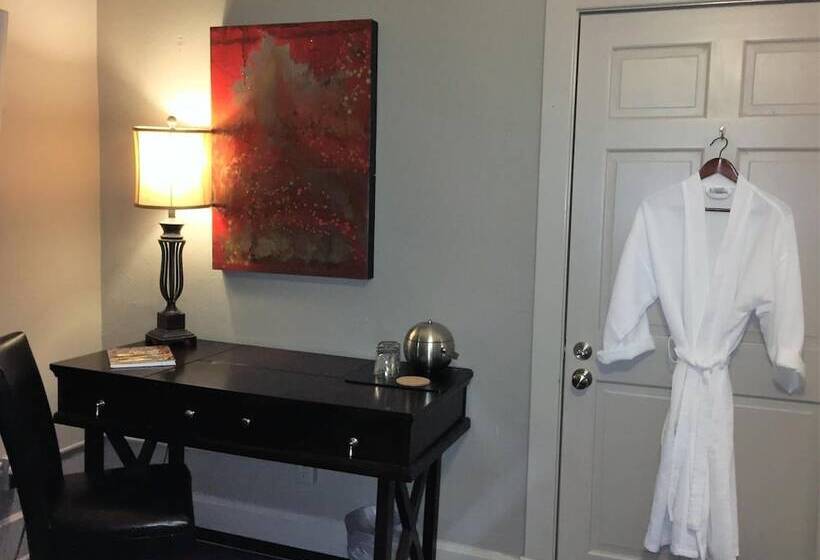 فندق The Loft On The Square