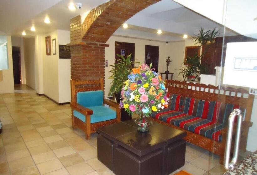 فندق Villa De Cortez