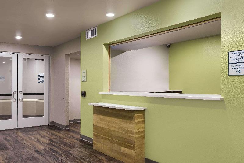هتل Woodspring Suites Houston Iah Airport