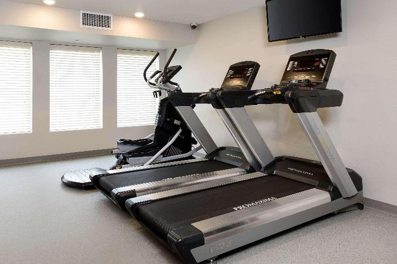 هتل Woodspring Suites Houston Iah Airport