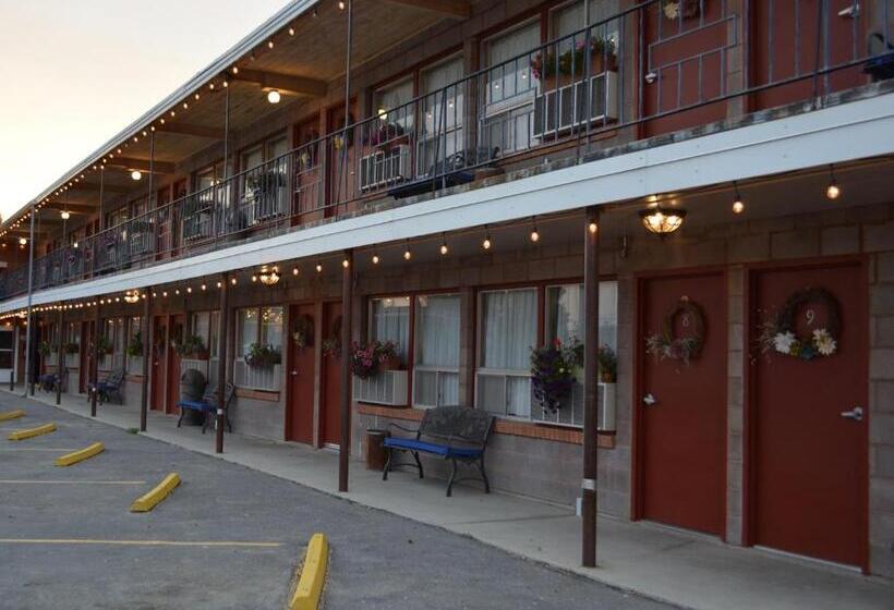 Lariat Motel