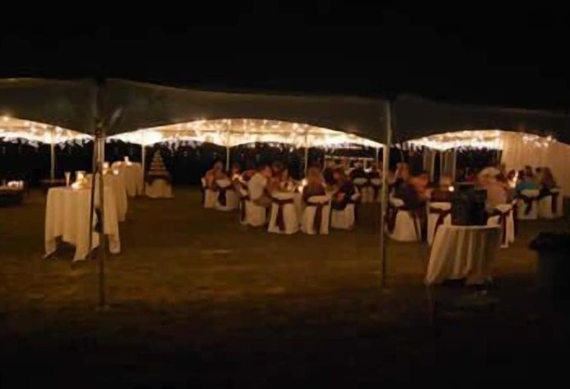 Lefevre Inn And Resort