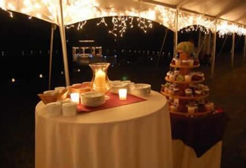 Lefevre Inn And Resort